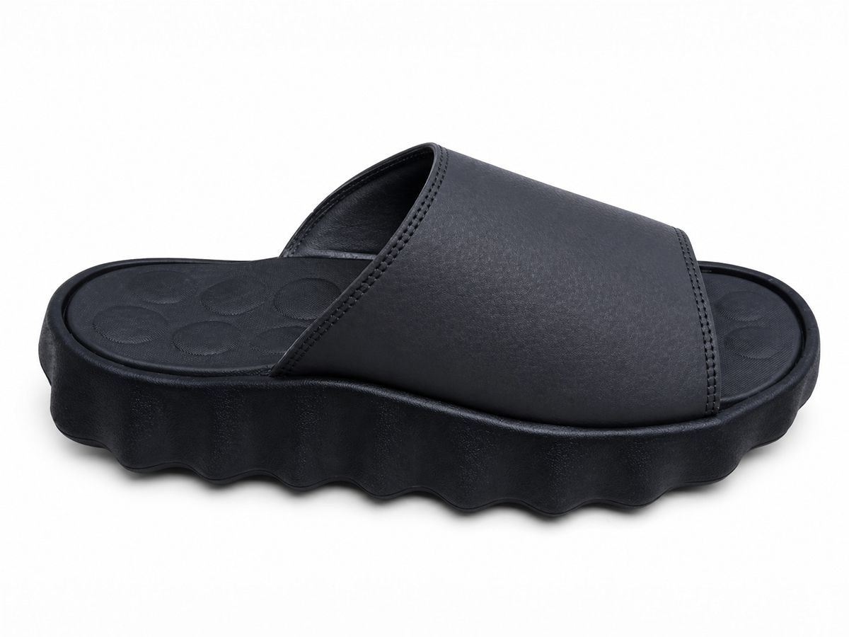 Rugged Lug-Sole Wide-Band Slide