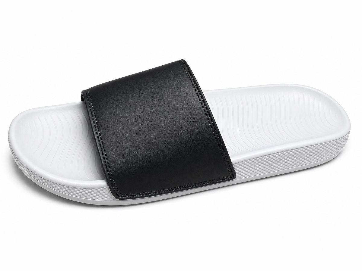 Contrast Upper-and-Sole Casual Slide — image 2