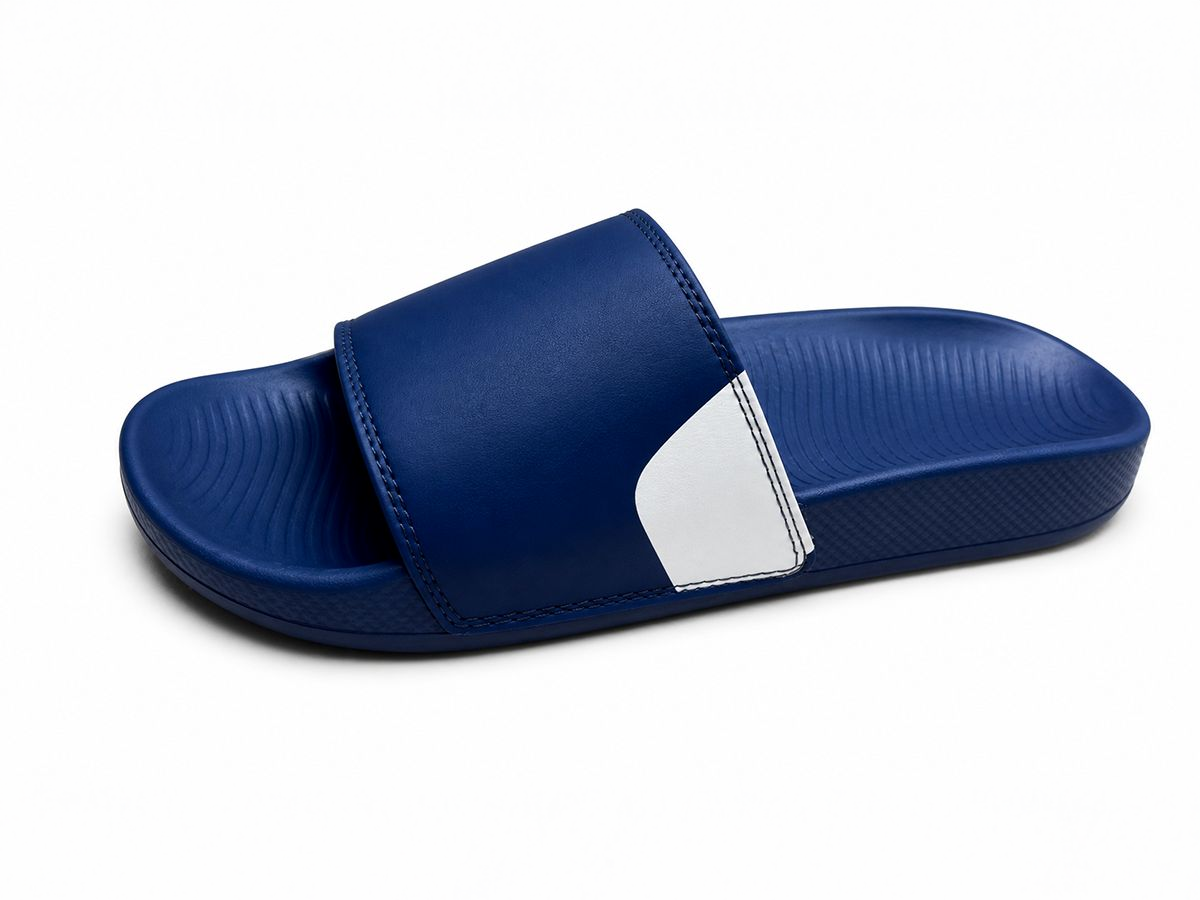 Geometric Accent Wide-Band Slide