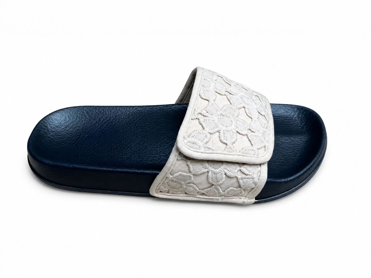 Floral-Texture Wide-Band Slide — image 3