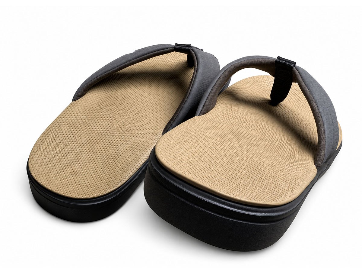 Padded Wide-Strap Casual Flip-Flop — image 3
