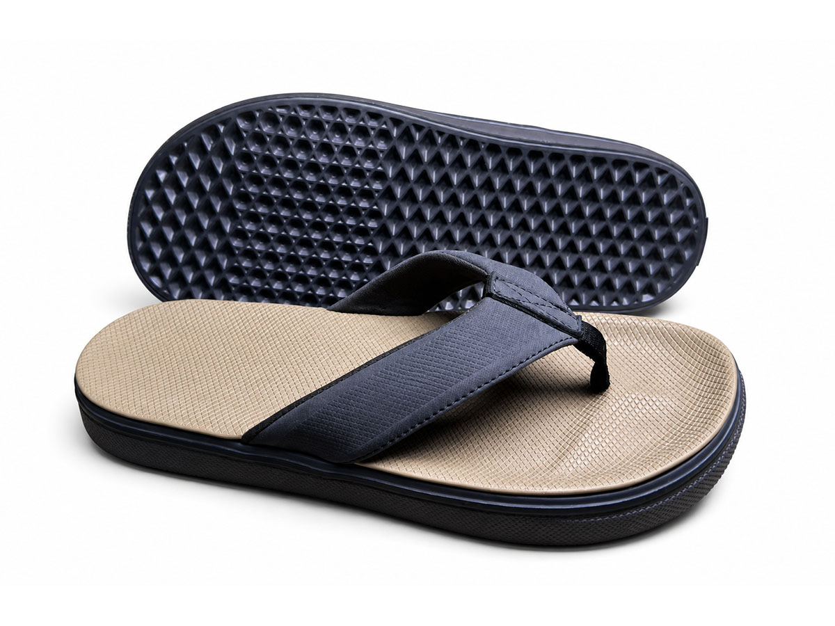 Padded Wide-Strap Casual Flip-Flop — image 4